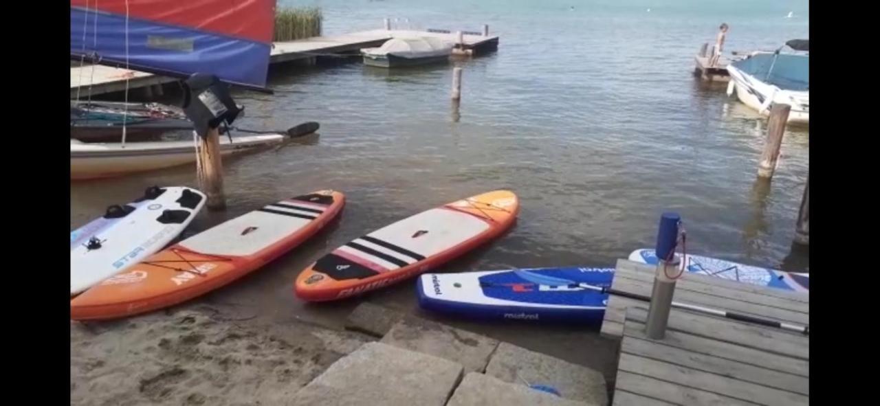 Lagrette Ferienwohnung Am Hainer See Neukieritzsch Exteriör bild
